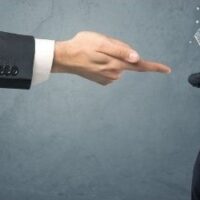 Il capo è un maniaco del controllo? Idee per i dipendenti